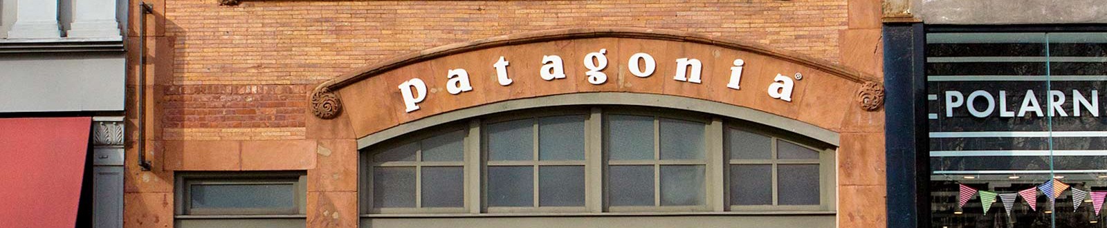 BANQUITO PLEGABLE WATERDOG - Patagonia Showroom